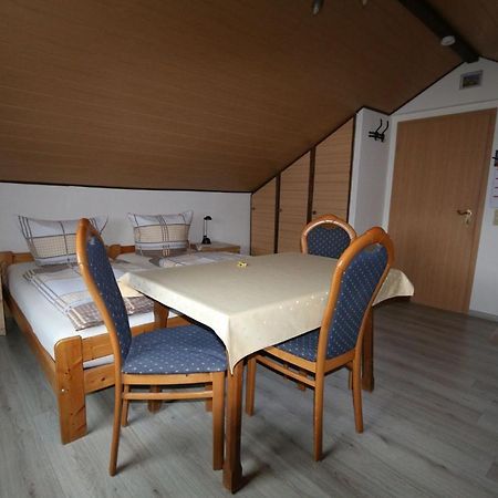 Отель Haus Anne Neunkirchen  Экстерьер фото